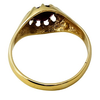 9ct gold Garnet Ring size P